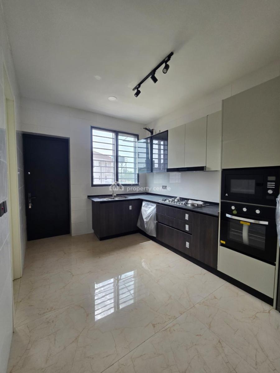 Luxury 4 Bedrooms Maisonette with Bq, Pool in a Secured Estate, Lekki Phase 1, Lekki, Lagos, House for Sale