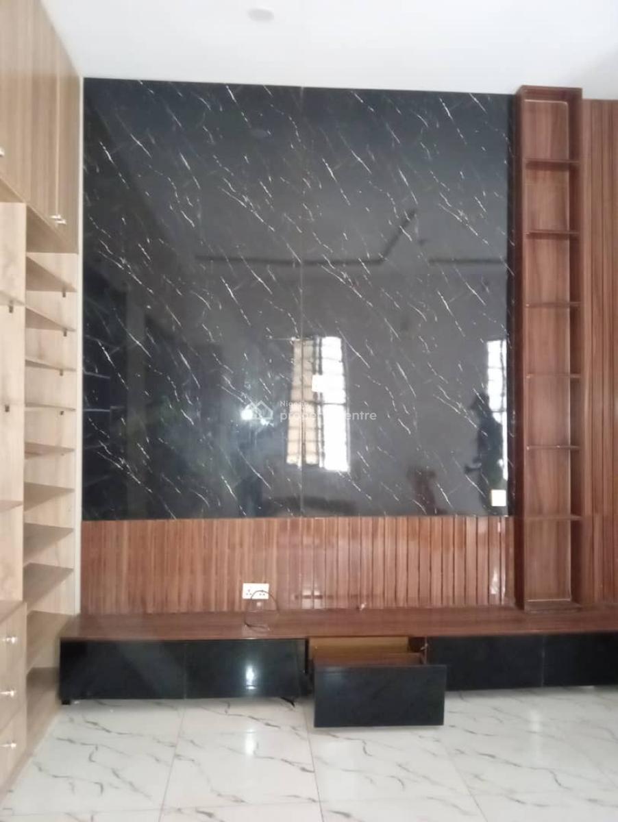 Lovely 2 Bedrooms on The 2nd Floor with Spacious Kitchen, Sangotedo, Ajah, Lagos, Flat / Apartment for Rent