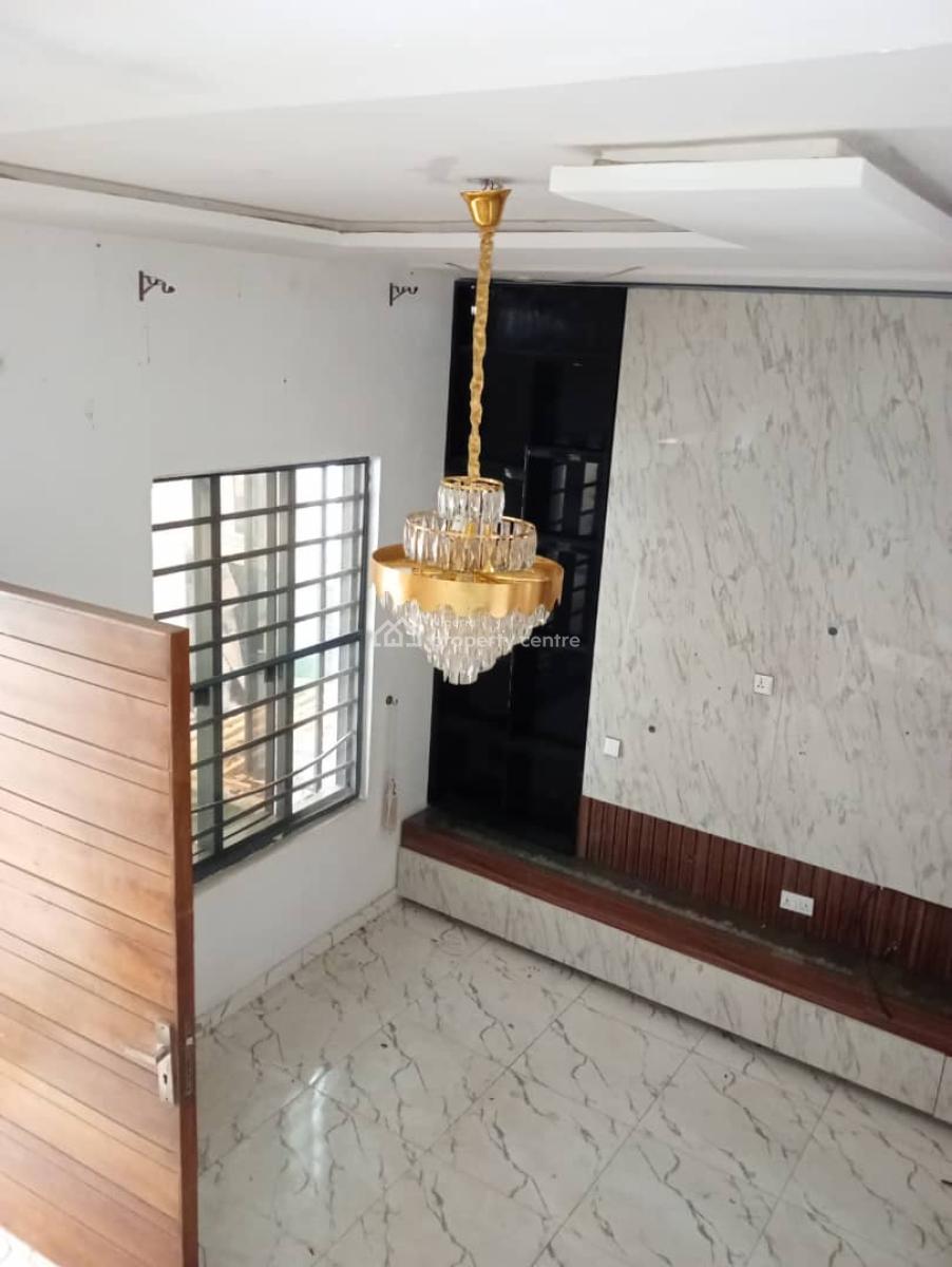 Lovely 2 Bedrooms on The 2nd Floor with Spacious Kitchen, Sangotedo, Ajah, Lagos, Flat / Apartment for Rent