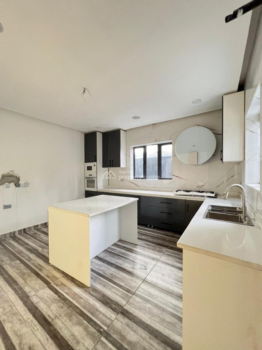 Standard 6 Bedroom Semi Detached with Two Bqs, Lekki Phase 1, Lekki, Lagos, Semi-detached Duplex for Sale