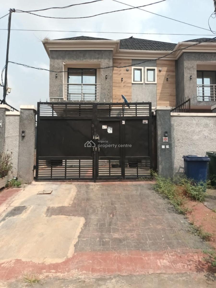 2 Bedrooms Apartment with Self Staircase, Unilag Estate, Magodo, Lagos, Flat / Apartment for Sale