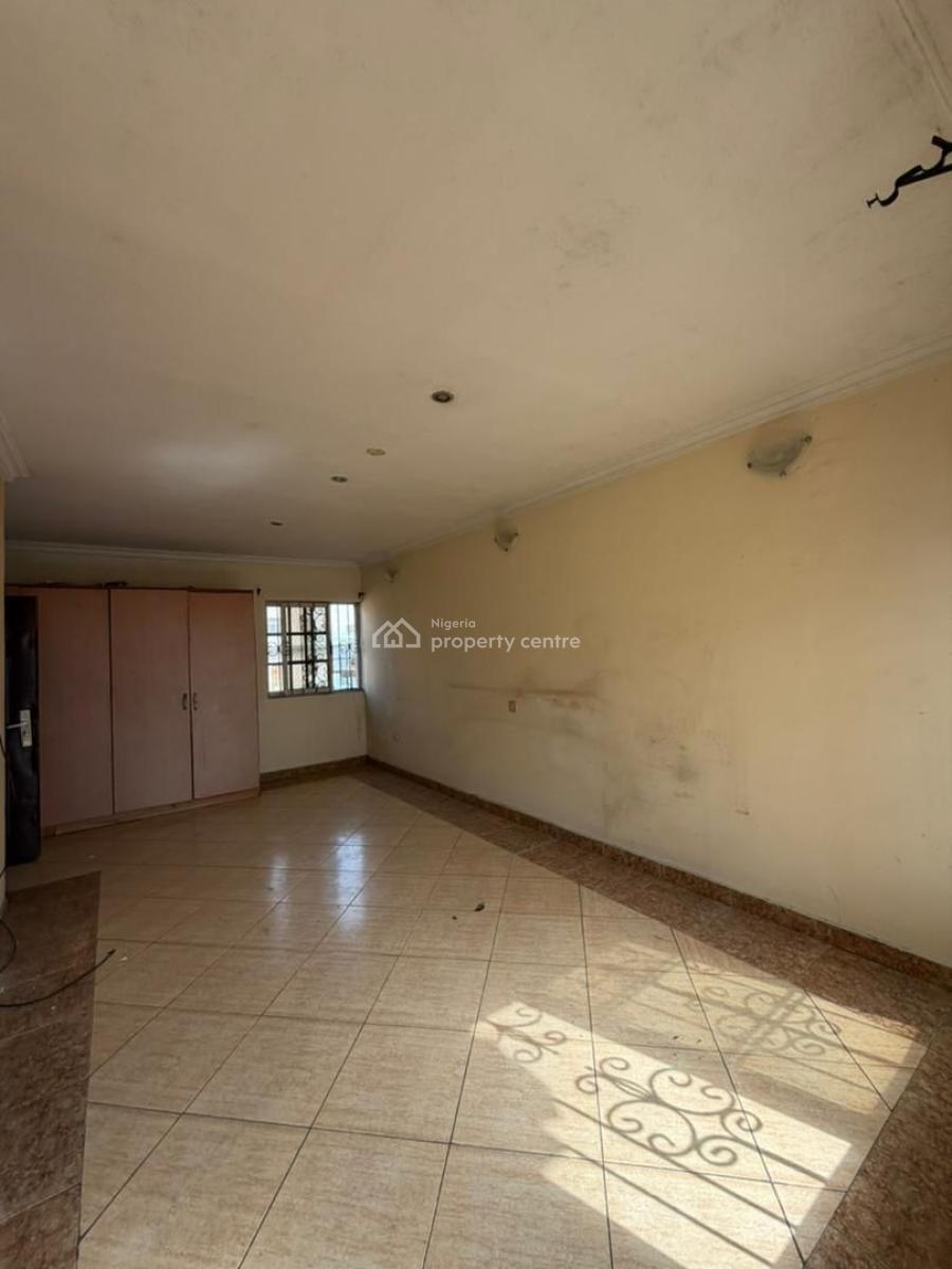 Secure & Spacious 4 Bedrooms, Lekki Phase 1, Lekki, Lagos, Terraced Duplex for Rent