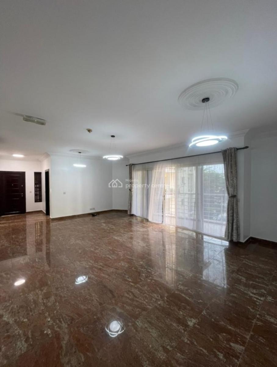 Serviced with 24/7 Power Supply 3 Bedroom En-suite Flat with an Enclosure, Oniru, Victoria Island (vi), Lagos, Flat / Apartment for Rent