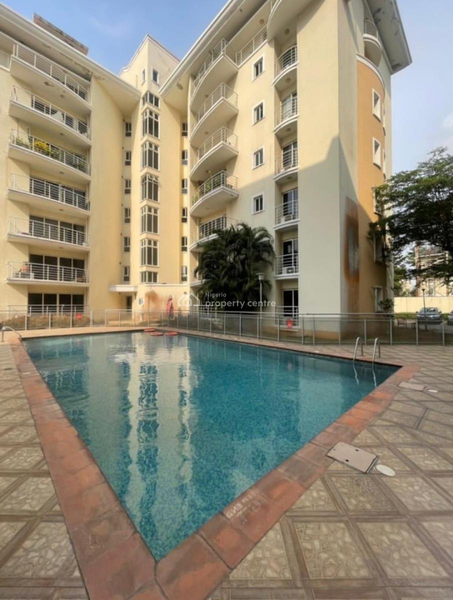 Serviced with 24/7 Power Supply 3 Bedroom En-suite Flat with an Enclosure, Oniru, Victoria Island (vi), Lagos, Flat / Apartment for Rent