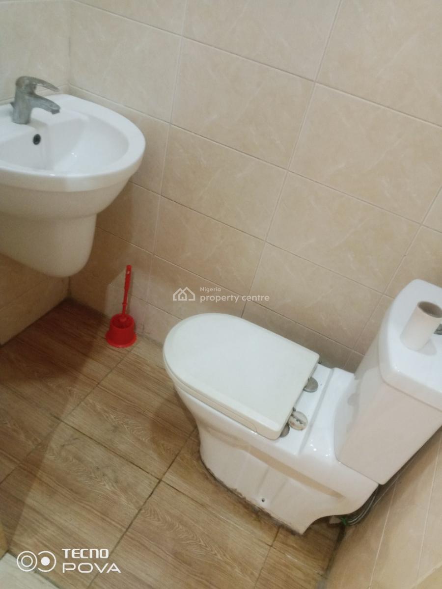 Clean 2 Bedroom Flat Fully Serviced+ Elevator, Ikate, Lekki, Lagos, Flat / Apartment for Rent