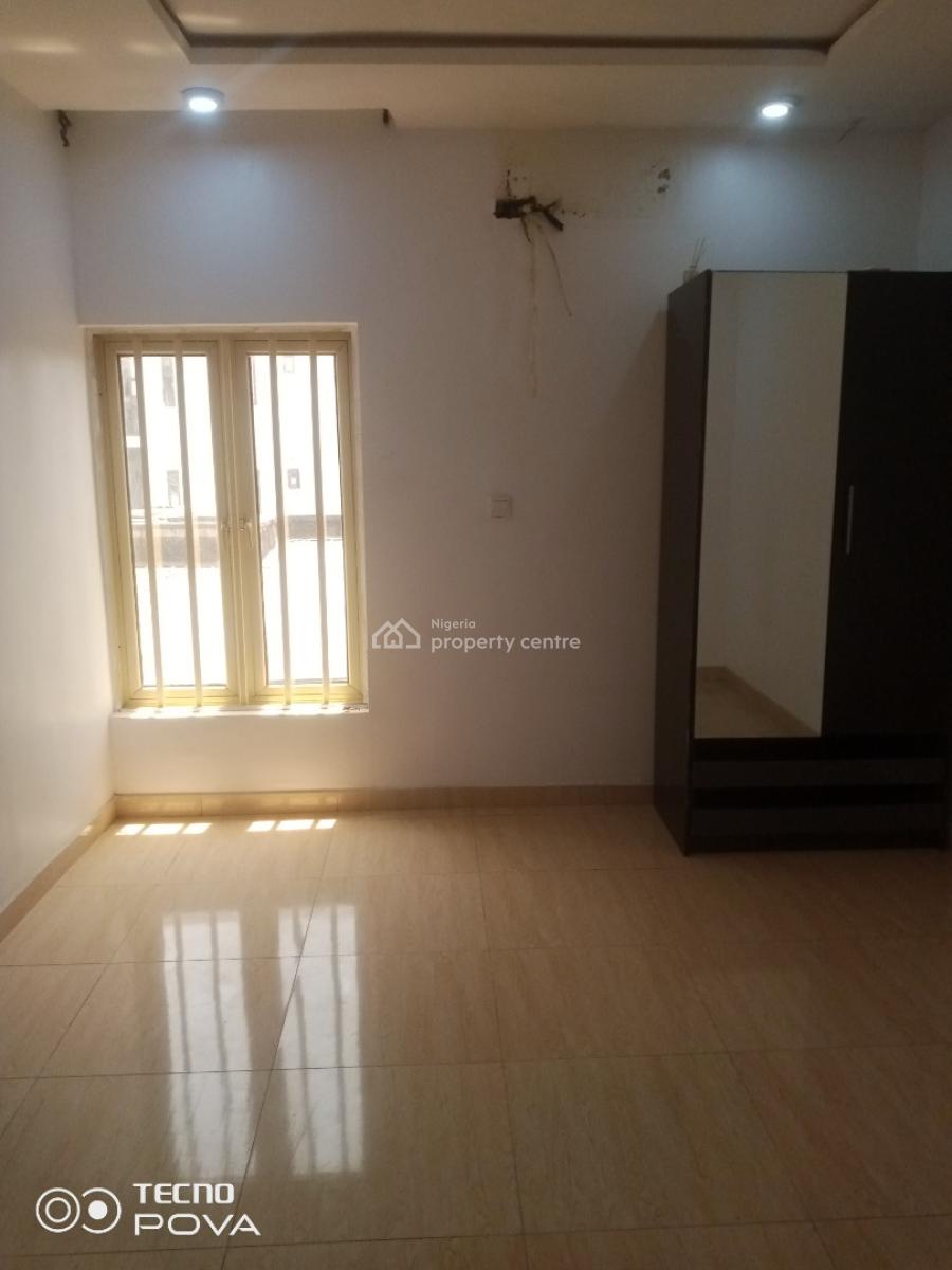 Clean 2 Bedroom Flat Fully Serviced+ Elevator, Ikate, Lekki, Lagos, Flat / Apartment for Rent