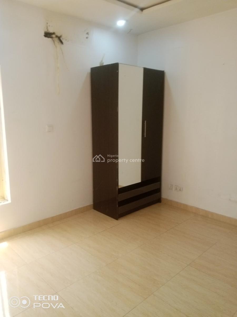 Clean 2 Bedroom Flat Fully Serviced+ Elevator, Ikate, Lekki, Lagos, Flat / Apartment for Rent