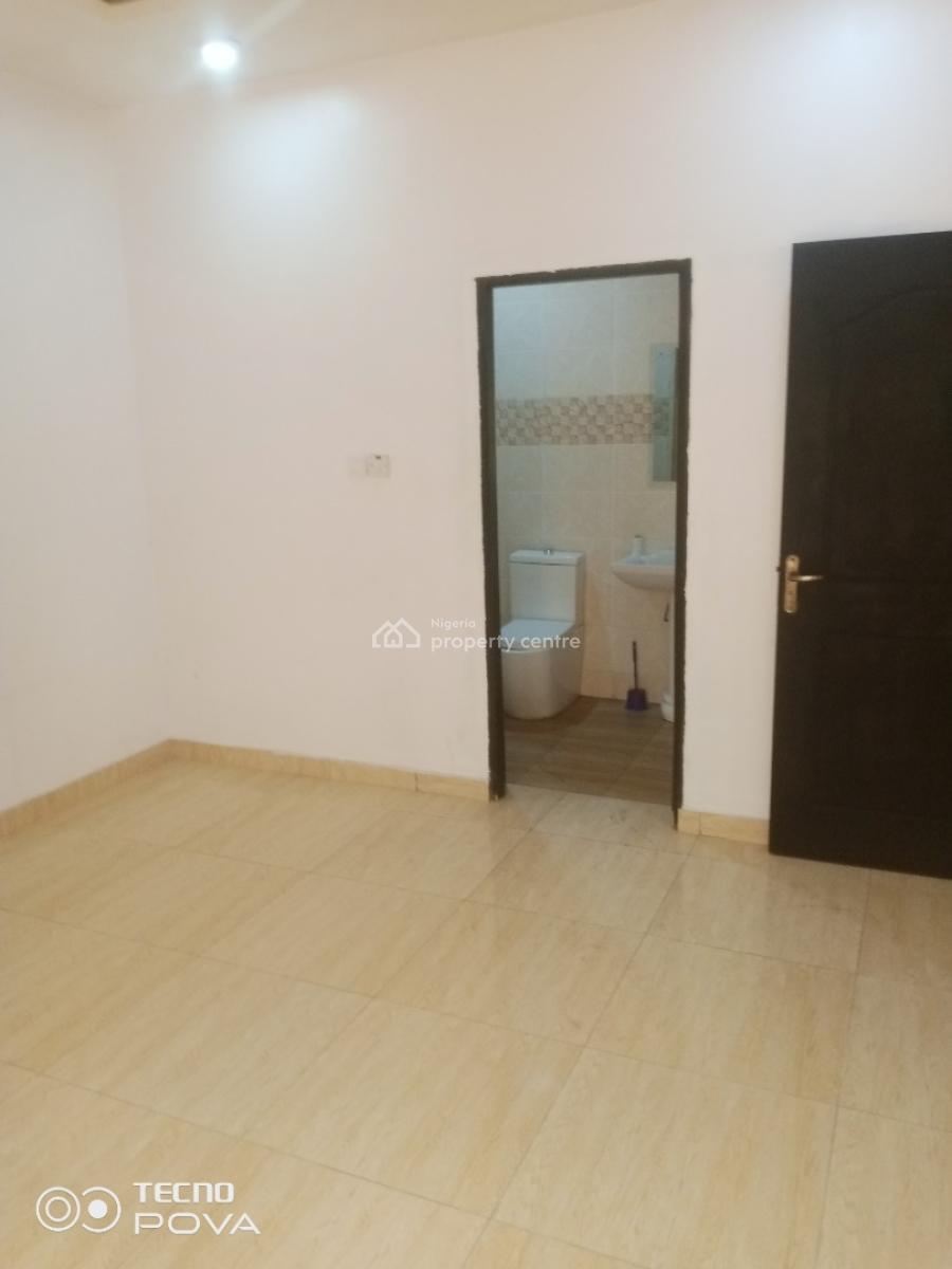 Clean 2 Bedroom Flat Fully Serviced+ Elevator, Ikate, Lekki, Lagos, Flat / Apartment for Rent