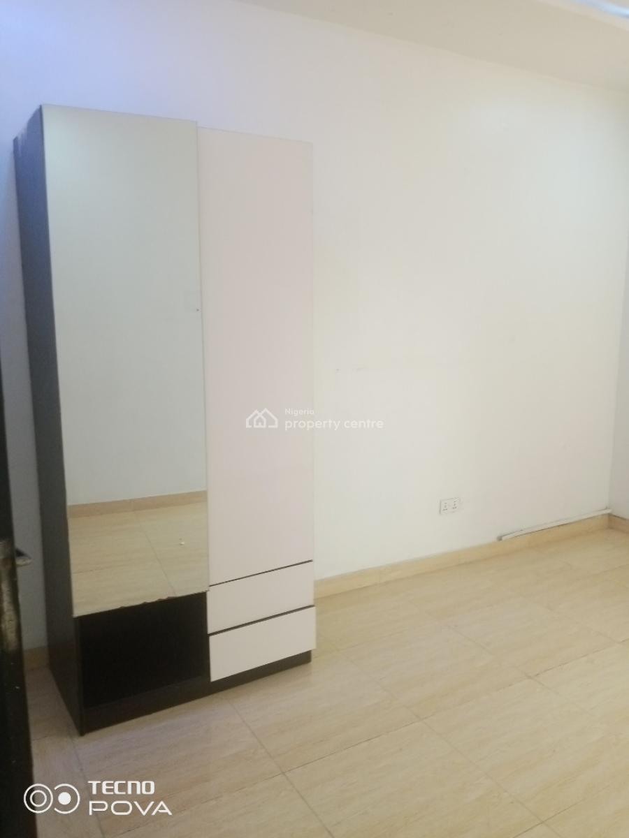 Clean 2 Bedroom Flat Fully Serviced+ Elevator, Ikate, Lekki, Lagos, Flat / Apartment for Rent