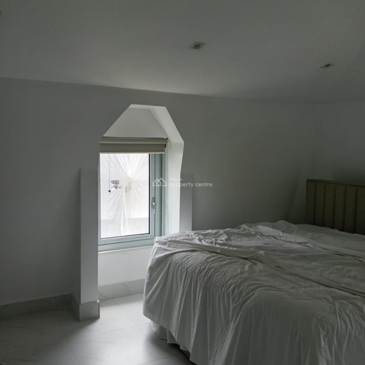 3 Bedroom Nicely Furnished Penthouse with Bq, Banana Island, Ikoyi, Lagos, Flat / Apartment for Rent