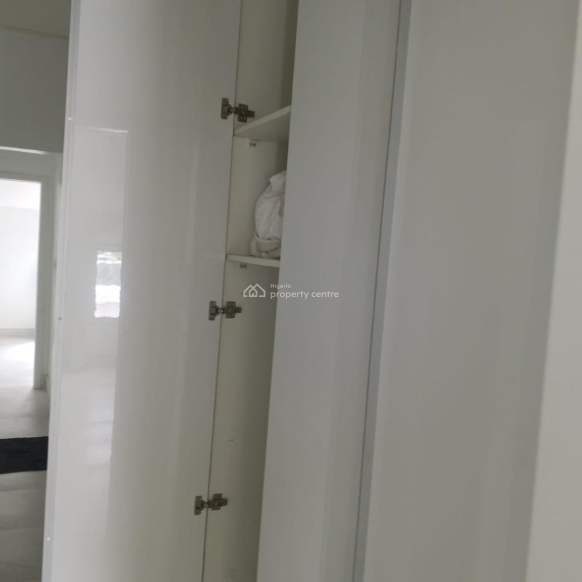 3 Bedroom Nicely Furnished Penthouse with Bq, Banana Island, Ikoyi, Lagos, Flat / Apartment for Rent