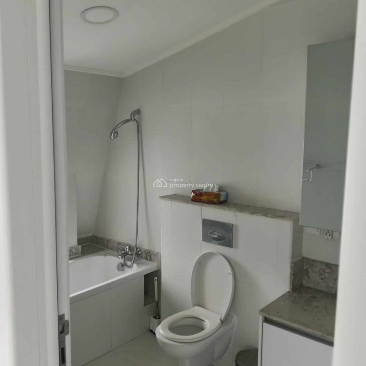 3 Bedroom Nicely Furnished Penthouse with Bq, Banana Island, Ikoyi, Lagos, Flat / Apartment for Rent