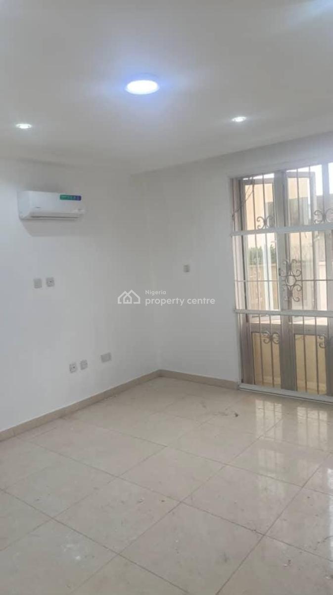 a Well-finished 5-bedroom Terrace Duplex with Bq, Banana Island, Ikoyi, Lagos, Terraced Duplex for Rent