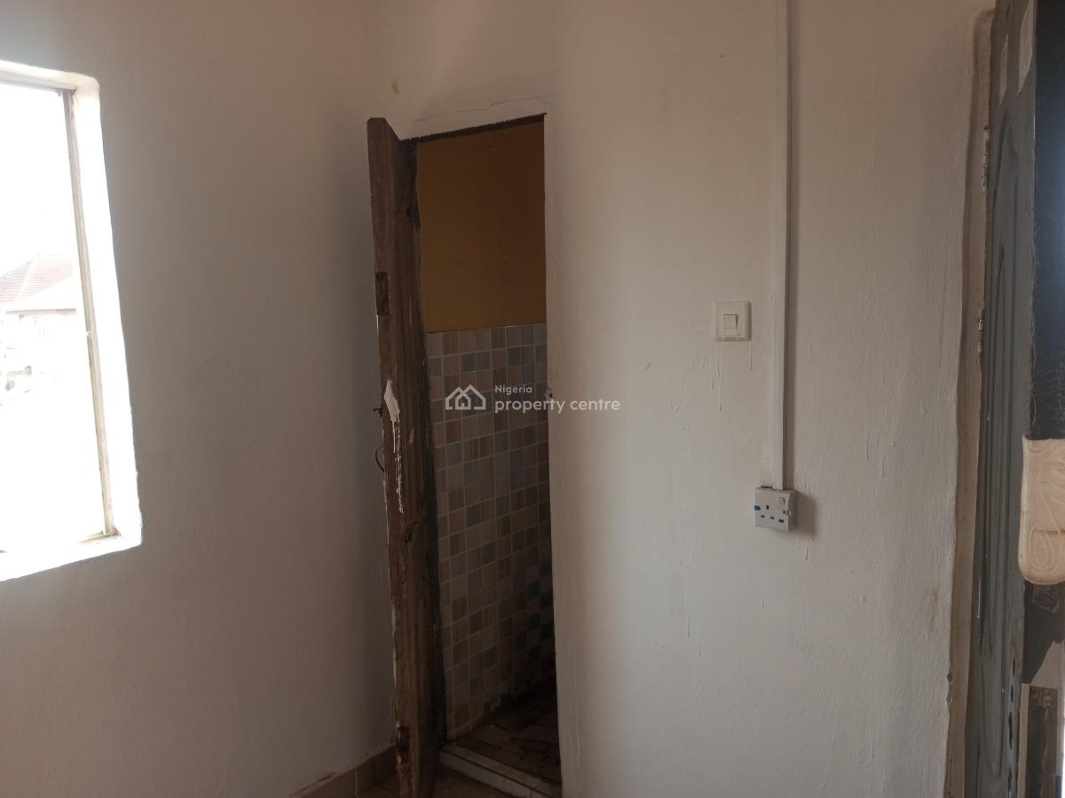 Cute Selfcon Upstairs in a Call-in Estate, Badore, Ajah, Lagos, Self Contain (single Rooms) for Rent