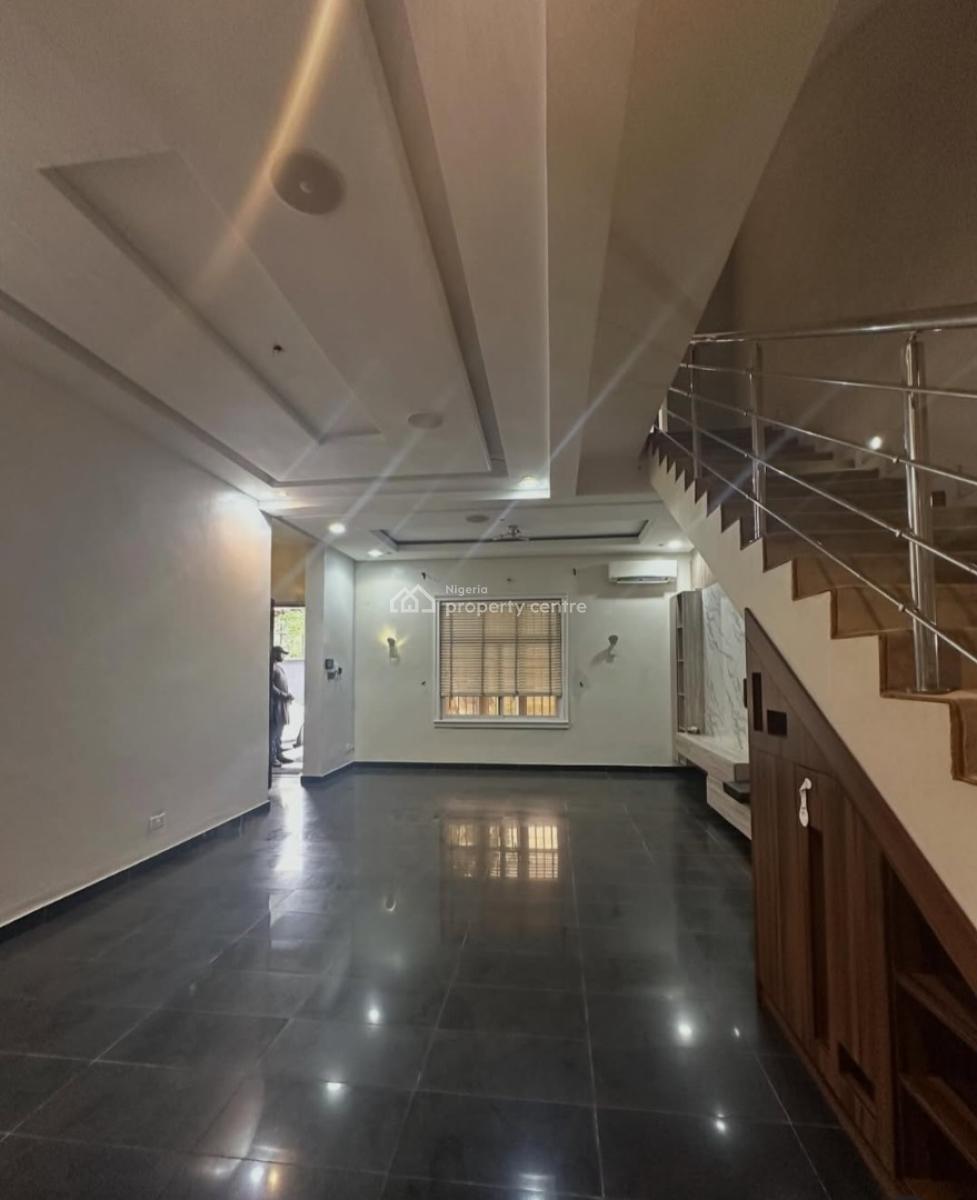 Self-serviced 4 Bedroom En-suite Townhouse with an Enclosed Fitted Kitchen, Oniru, Victoria Island (vi), Lagos, Terraced Duplex for Rent