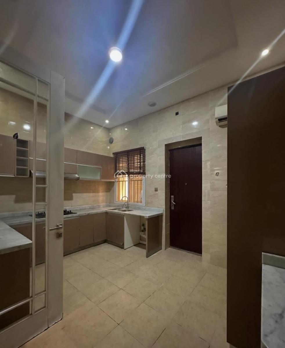 Self-serviced 4 Bedroom En-suite Townhouse with an Enclosed Fitted Kitchen, Oniru, Victoria Island (vi), Lagos, Terraced Duplex for Rent
