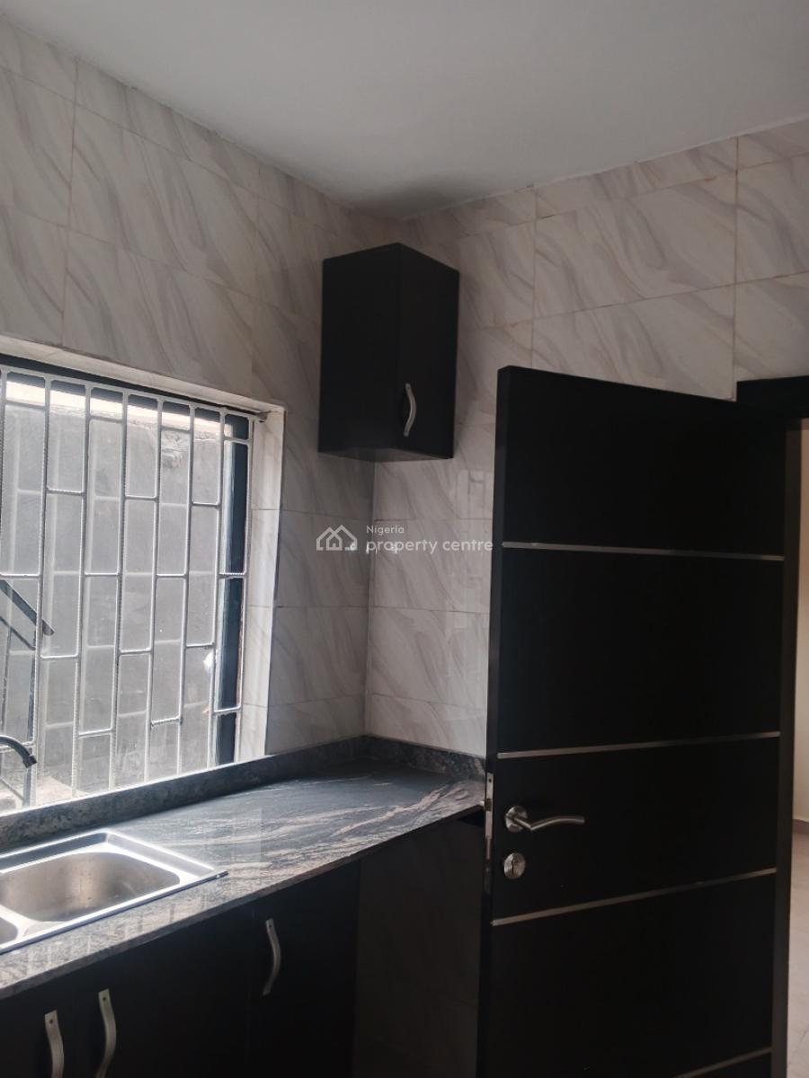 a Standard and Neat 3 Bedroom Flat, Oyadiran Estate, Sabo, Yaba, Lagos, Flat / Apartment for Rent