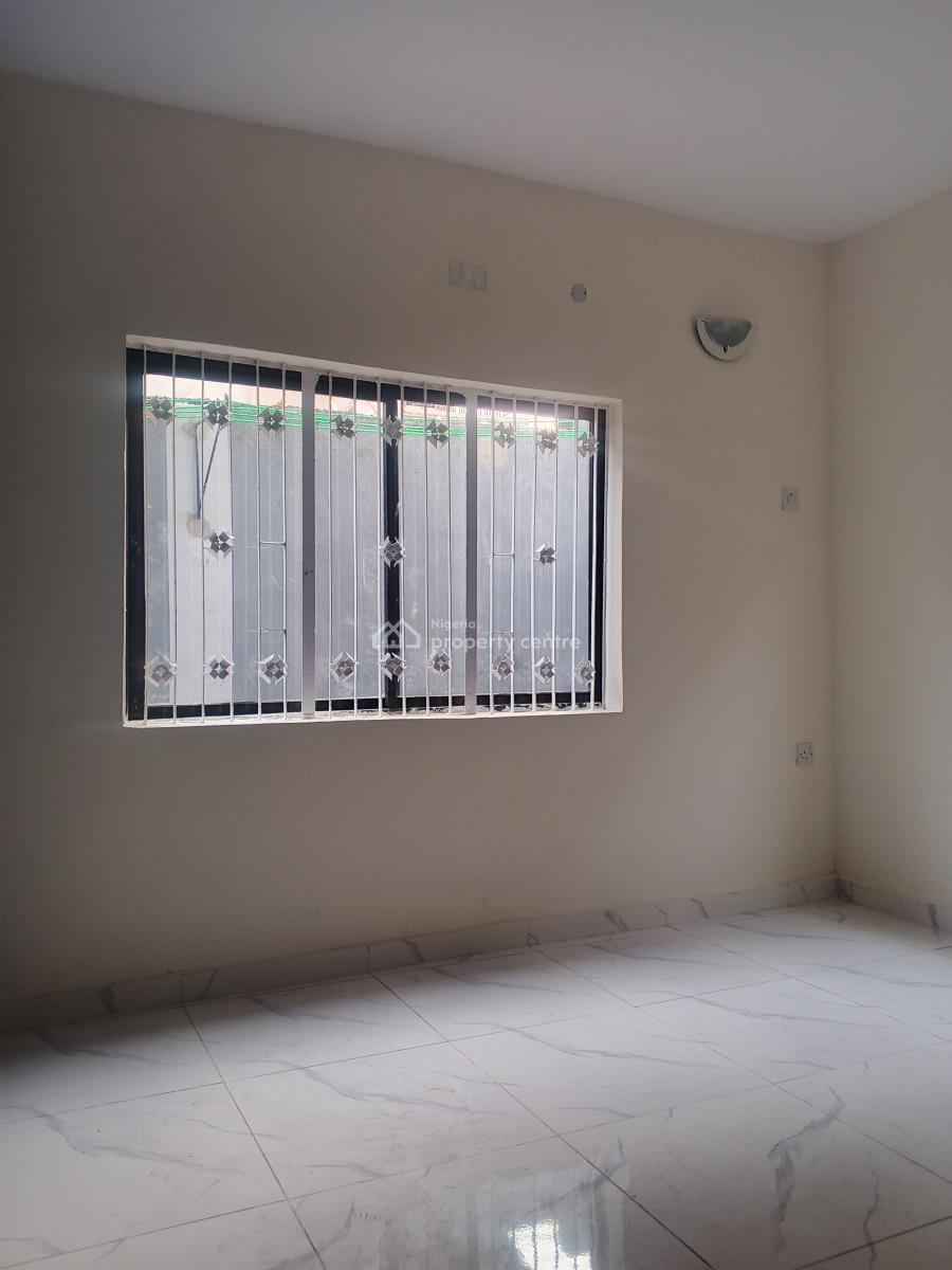 a Standard and Neat 3 Bedroom Flat, Oyadiran Estate, Sabo, Yaba, Lagos, Flat / Apartment for Rent