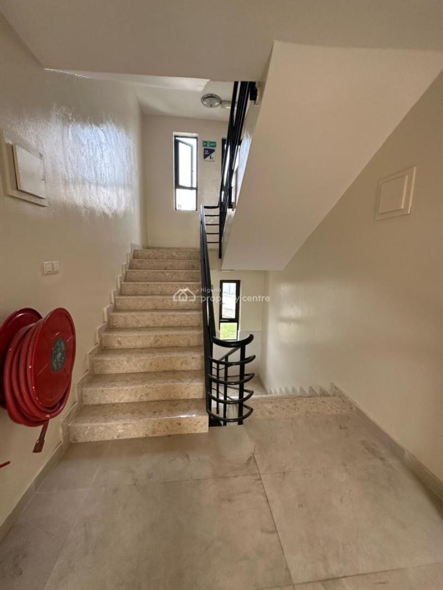 Newly Renovated 29  Flats of 3-bedroom Flats All En Suite., Ikoyi, Lagos, Flat / Apartment for Rent