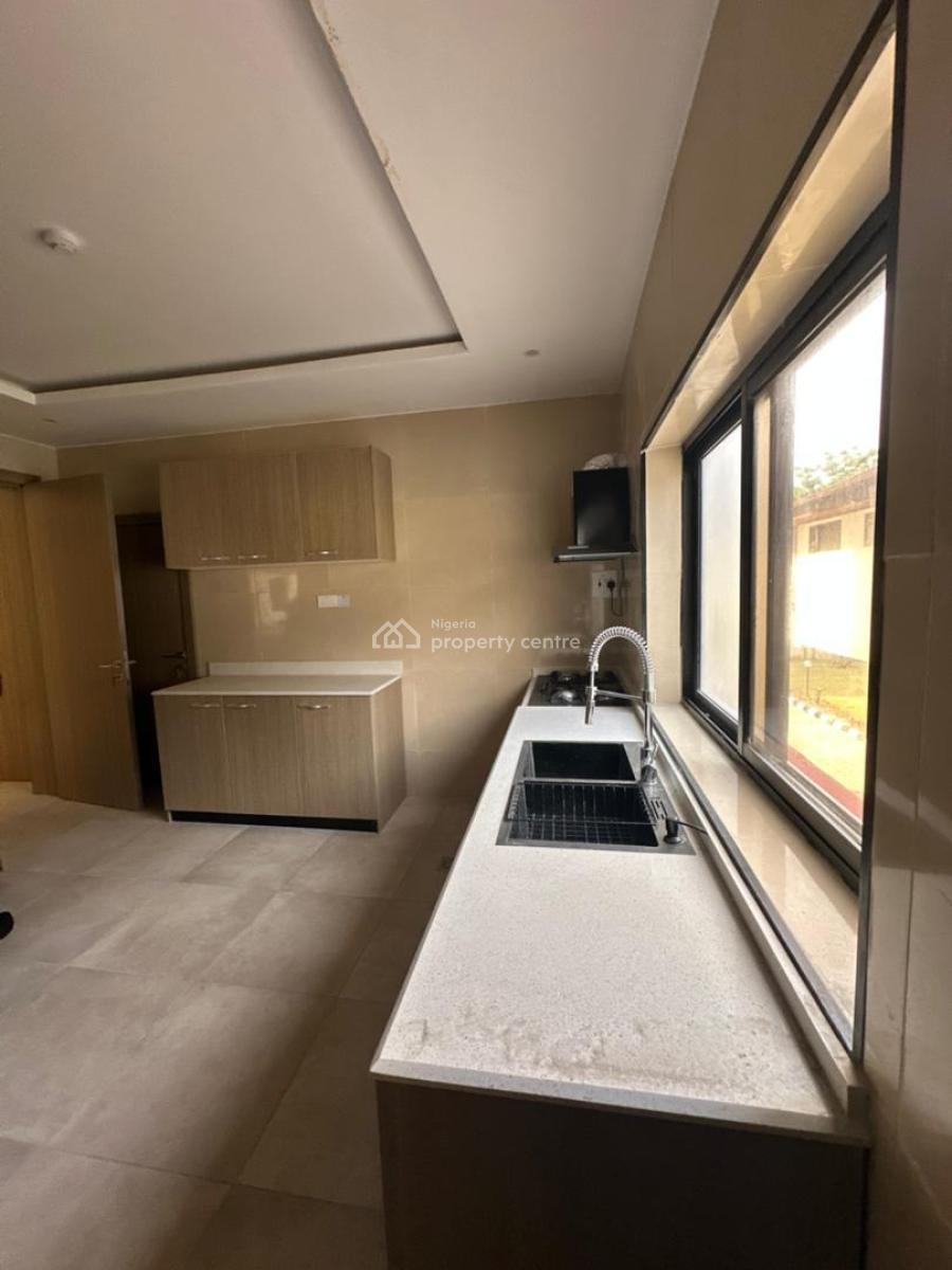 Newly Renovated 29  Flats of 3-bedroom Flats All En Suite., Ikoyi, Lagos, Flat / Apartment for Rent