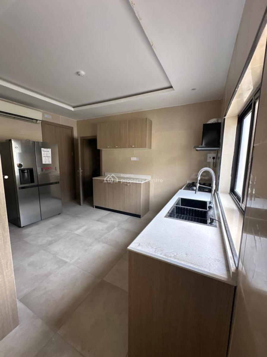 Newly Renovated 29  Flats of 3-bedroom Flats All En Suite., Ikoyi, Lagos, Flat / Apartment for Rent