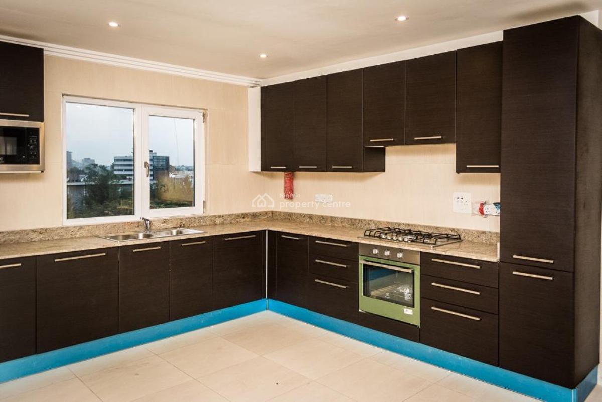 Spacious Water Front 3 Bedroom Apartment with Pool and Bq, Old Ikoyi, Ikoyi, Lagos, Flat / Apartment for Rent