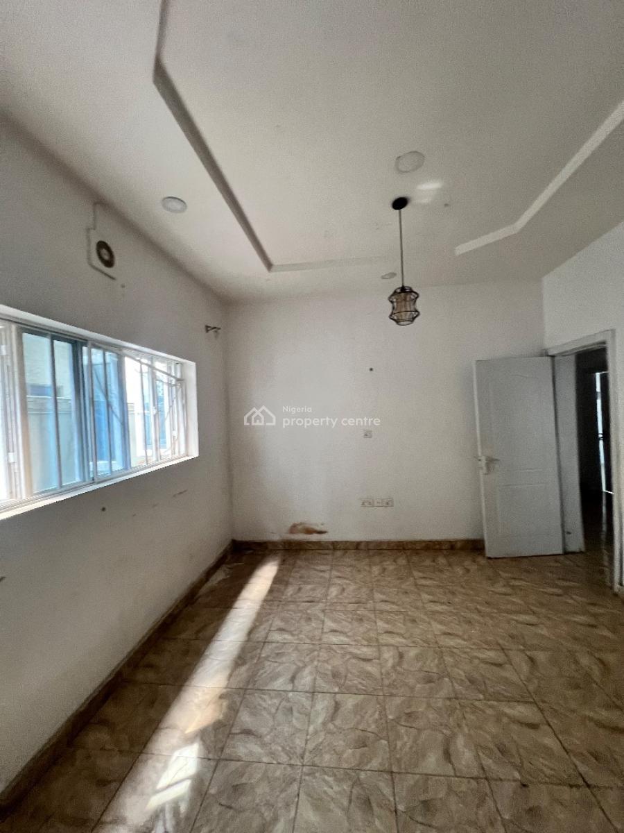 a Standard 3 Bedroom Flat, Beside Oakland Opposite Sky Mall, Lekki Phase 2, Lekki, Lagos, Flat / Apartment for Rent