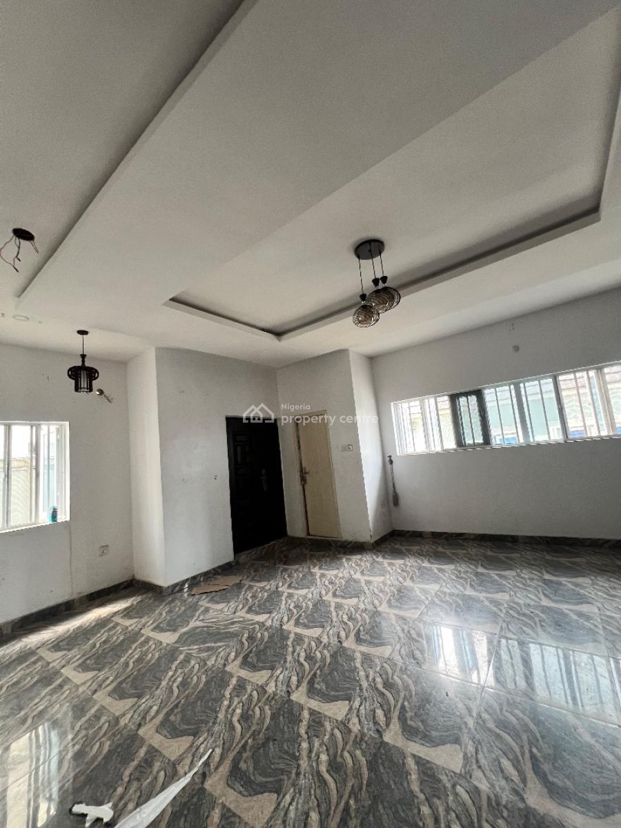 a Standard 3 Bedroom Flat, Beside Oakland Opposite Sky Mall, Lekki Phase 2, Lekki, Lagos, Flat / Apartment for Rent