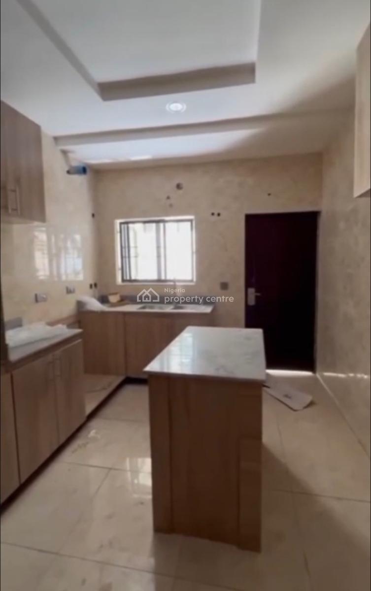 a Luxurious 4bed Terrace Duplex with Bq at Guzape, Guzape District, Abuja, Terraced Duplex for Rent