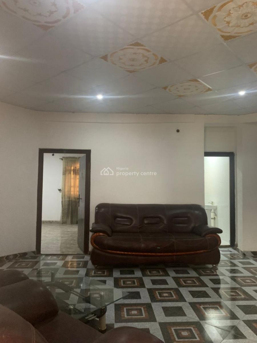 a 3 Bedroom Apartment at Surulere, Lagos State., Bode Thomas, Surulere, Lagos, Flat / Apartment for Rent