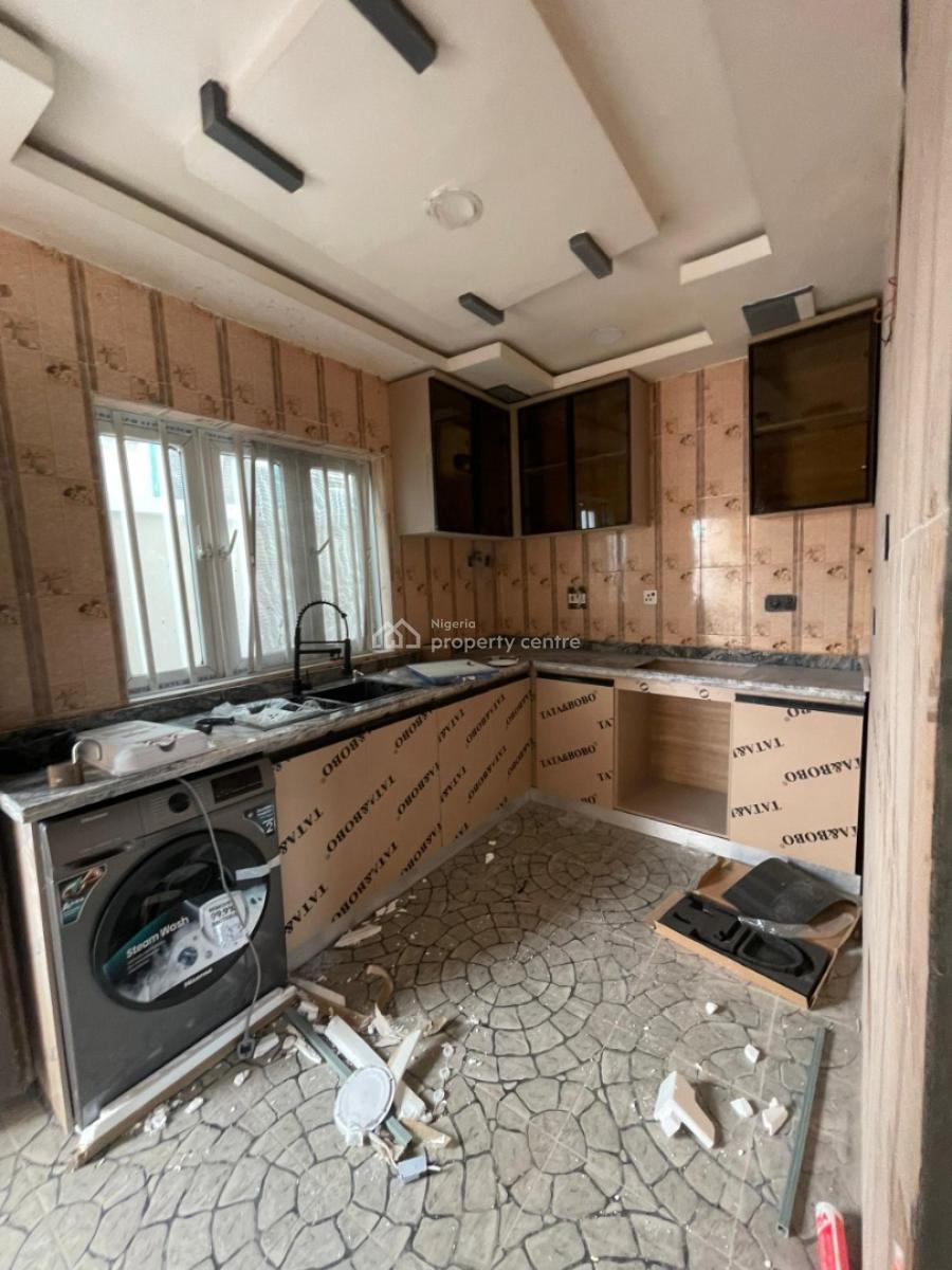 3 Bedroom Fully Detached Duplex, Elepe Royal Estate Ikorodu Lagos, Ikorodu, Lagos, Detached Duplex for Sale