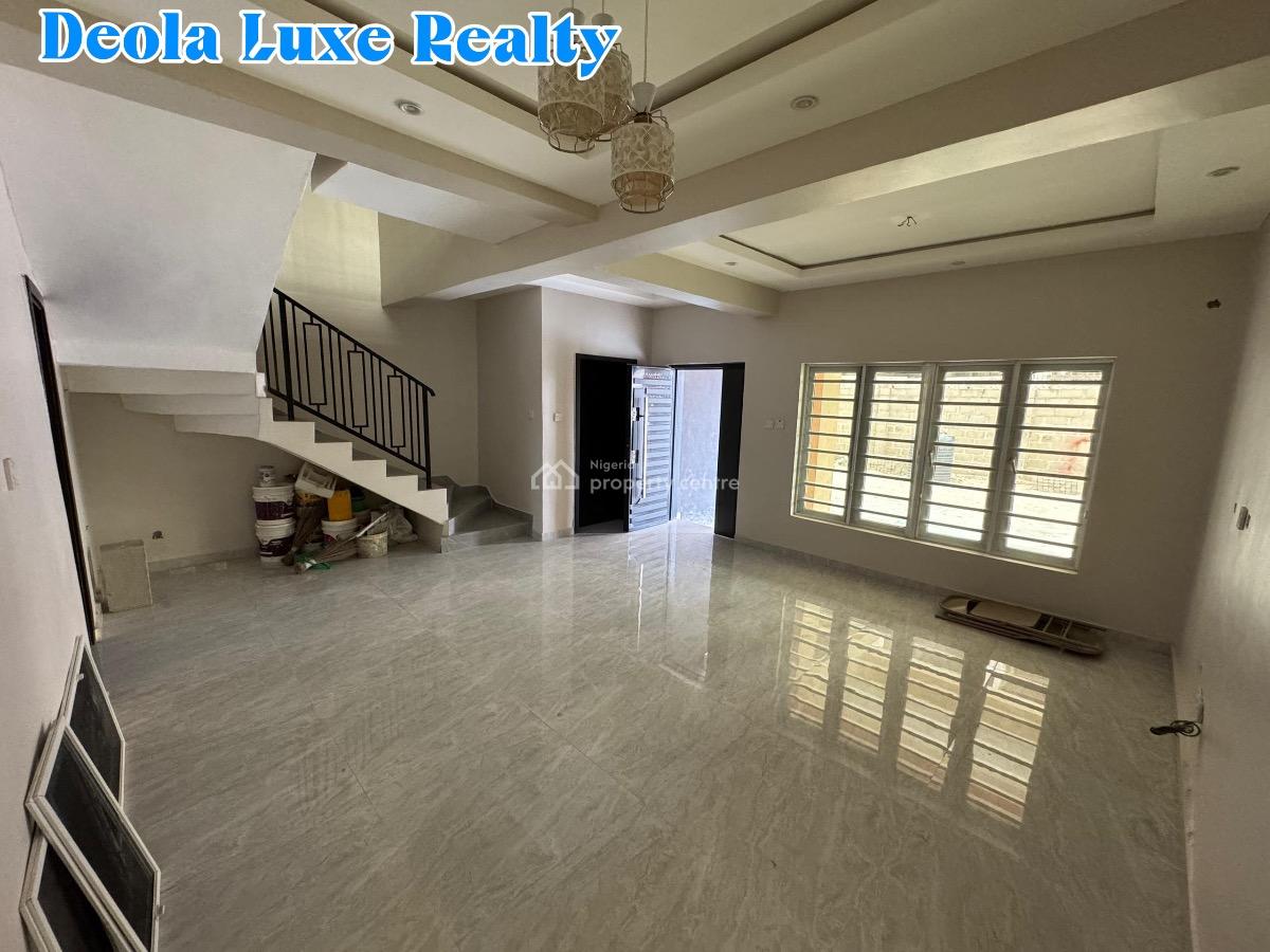 a Very Spacious 3 Bedrooms Terraced Duplex with Bq Fully Serviced Esta, By Whitesand School, 10 Min Drive to Eko Hotel Via The Coastal Road, Ikate, Lekki, Lagos, Terraced Duplex for Rent