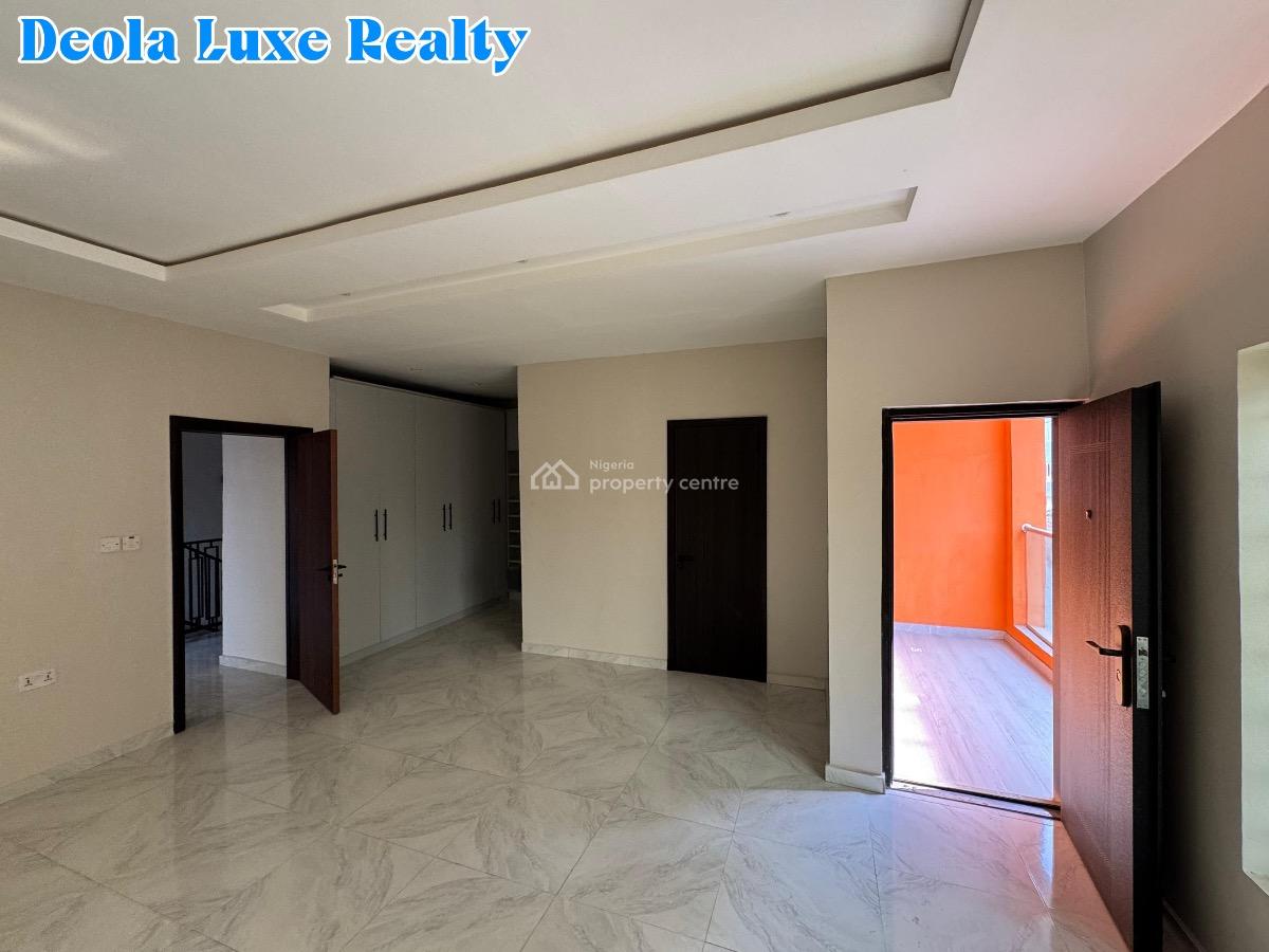 a Very Spacious 3 Bedrooms Terraced Duplex with Bq Fully Serviced Esta, By Whitesand School, 10 Min Drive to Eko Hotel Via The Coastal Road, Ikate, Lekki, Lagos, Terraced Duplex for Rent