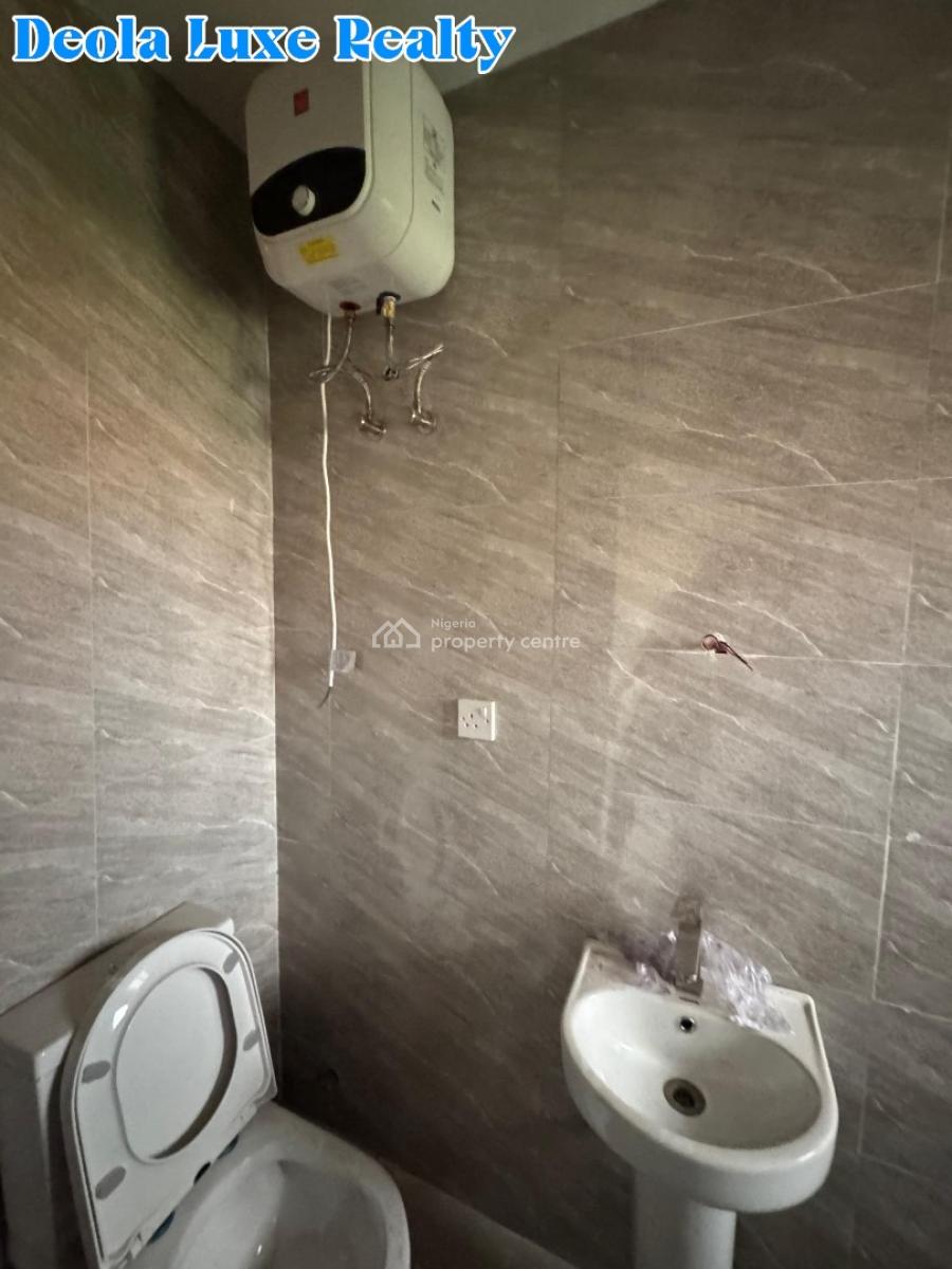 a Very Spacious 3 Bedrooms Terraced Duplex with Bq Fully Serviced Esta, By Whitesand School, 10 Min Drive to Eko Hotel Via The Coastal Road, Ikate, Lekki, Lagos, Terraced Duplex for Rent