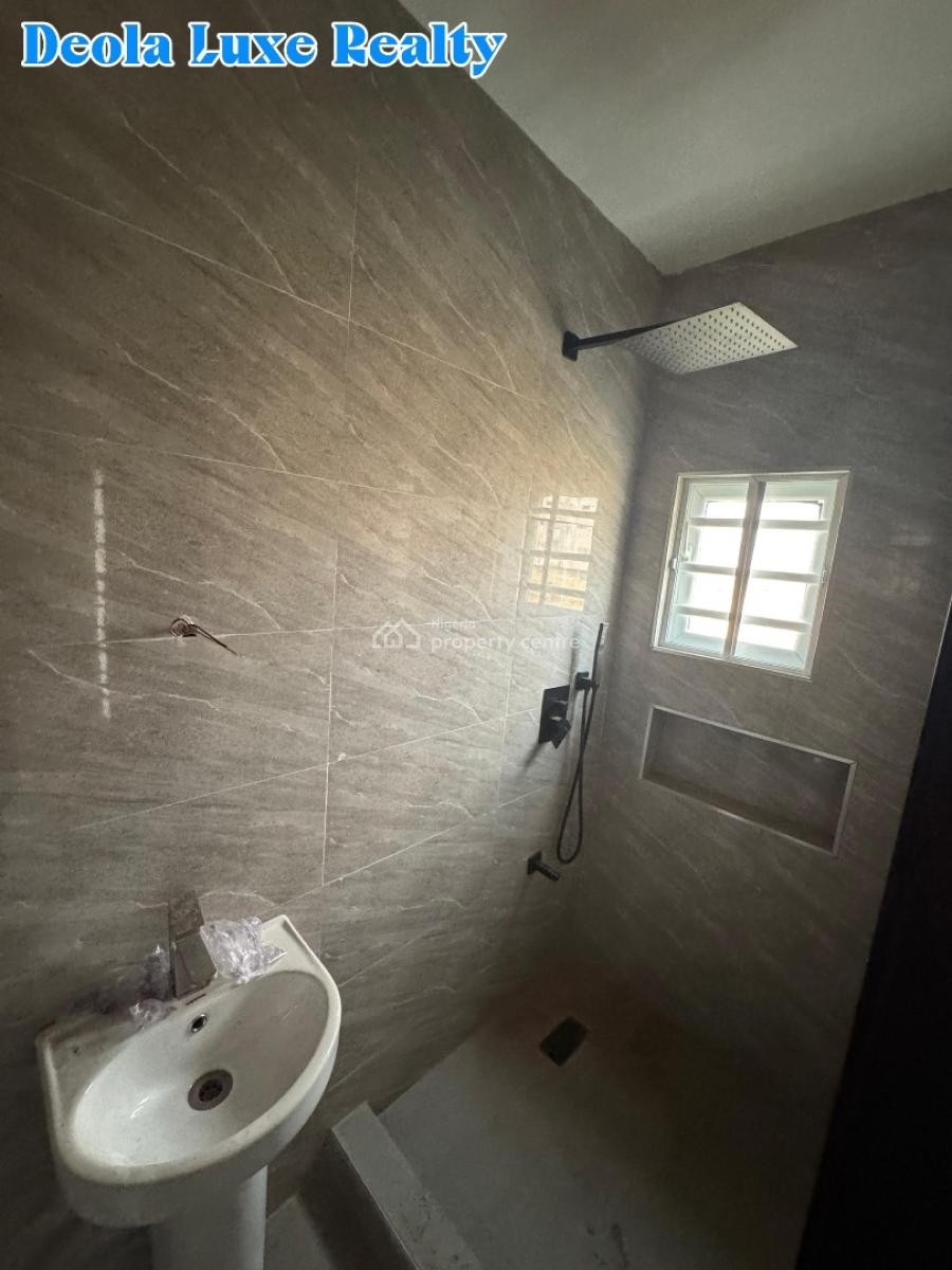 a Very Spacious 3 Bedrooms Terraced Duplex with Bq Fully Serviced Esta, By Whitesand School, 10 Min Drive to Eko Hotel Via The Coastal Road, Ikate, Lekki, Lagos, Terraced Duplex for Rent
