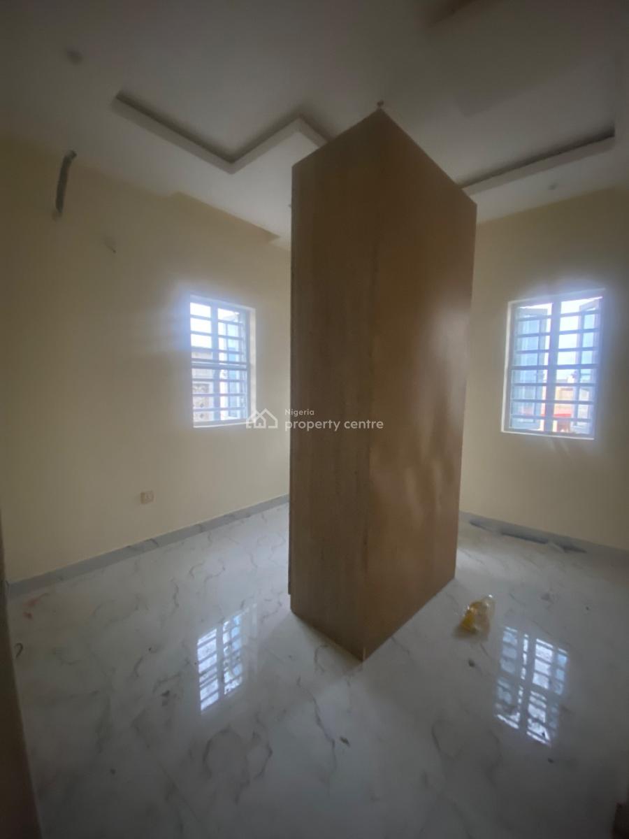 Lovely 2bed with Water, Not Far From Road, Ogombo, Ajah, Lagos, Flat / Apartment for Rent