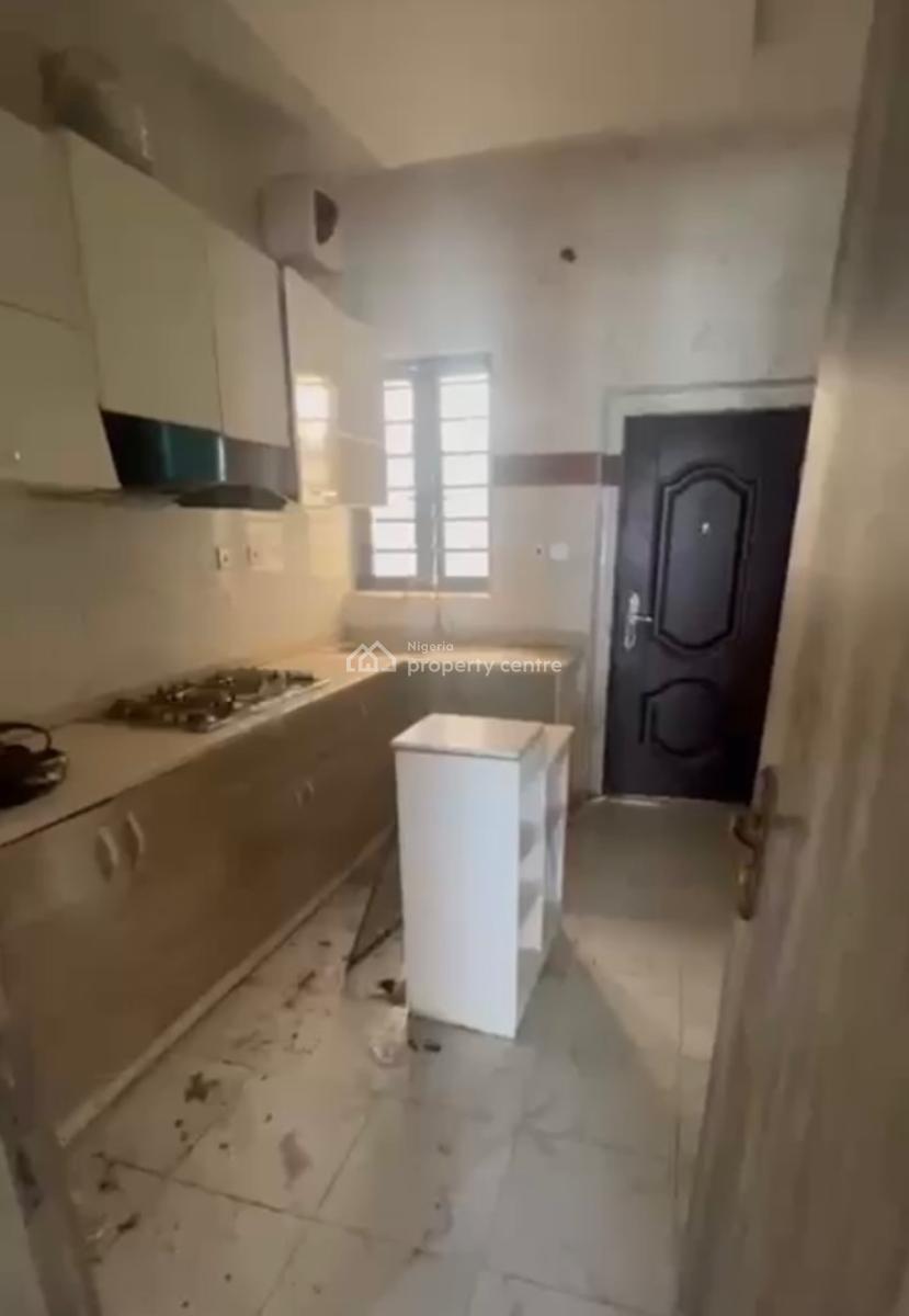 1 Bedroom Inside an Estate, Ikota Gra, Ikota, Lekki, Lagos, Mini Flat (room and Parlour) for Rent