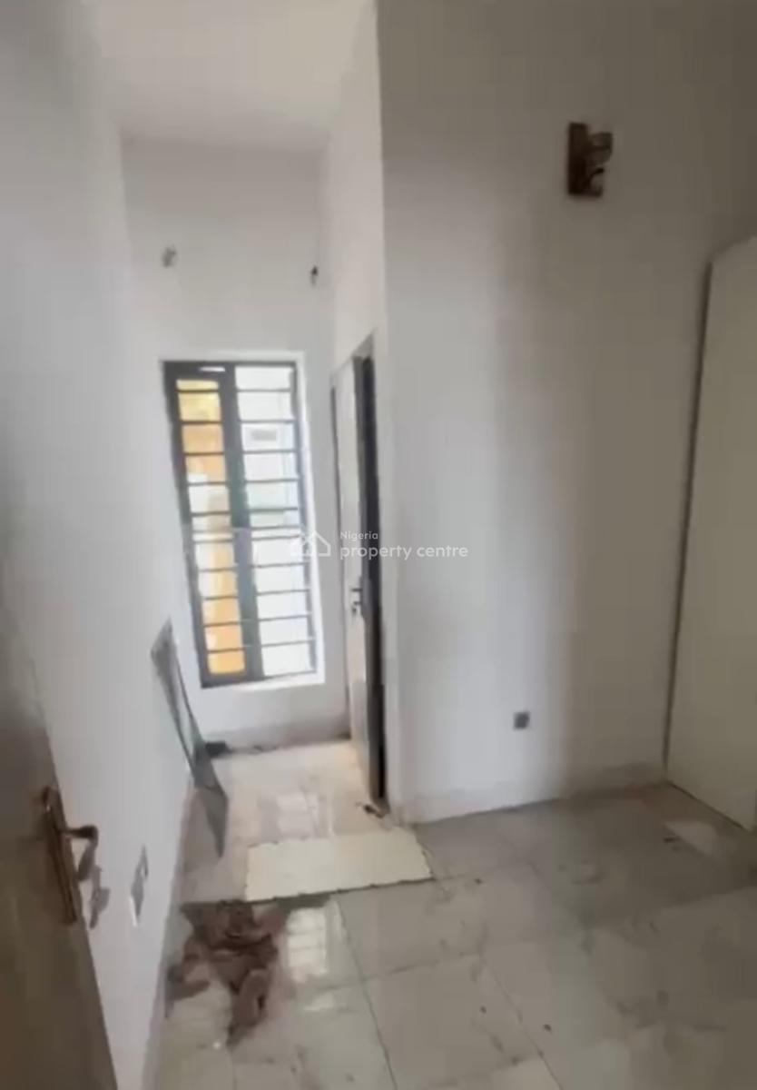 1 Bedroom Inside an Estate, Ikota Gra, Ikota, Lekki, Lagos, Mini Flat (room and Parlour) for Rent
