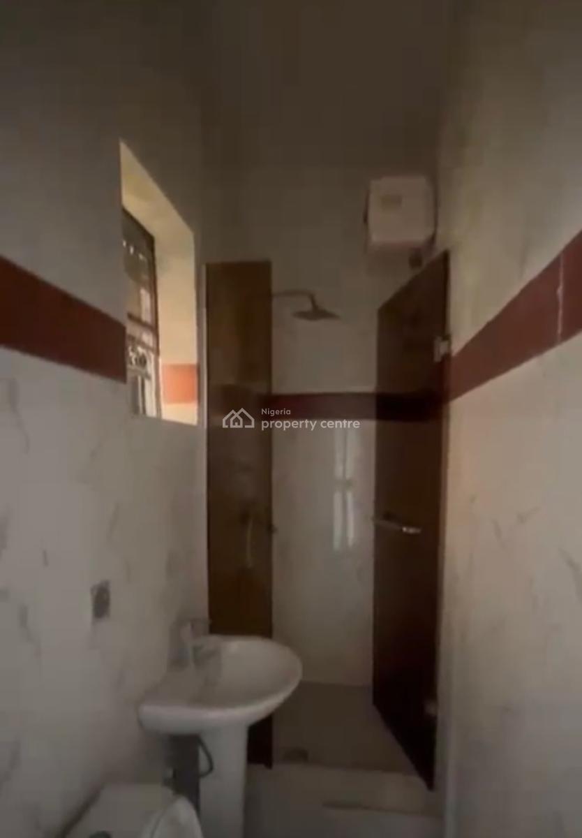 1 Bedroom Inside an Estate, Ikota Gra, Ikota, Lekki, Lagos, Mini Flat (room and Parlour) for Rent