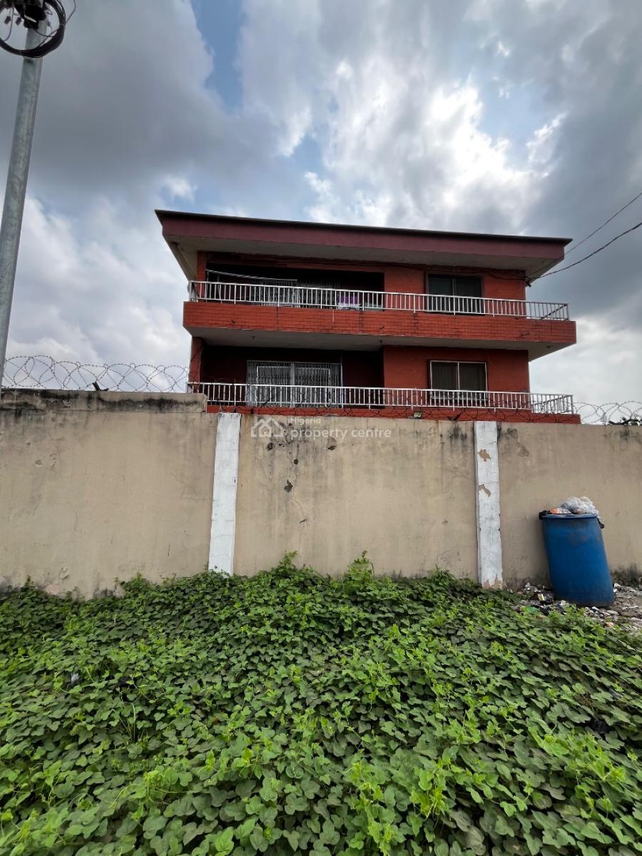 Mixed Used Solid 6 Units of 3 Bedroom Apartment Available, Onike Yaba, Onike, Yaba, Lagos, Block of Flats for Sale