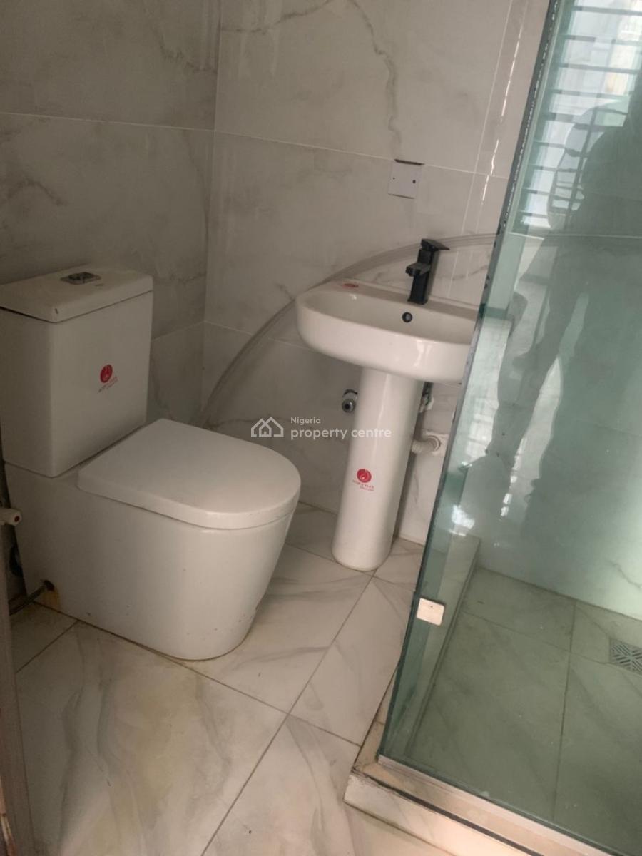 Serviced 2 Bedroom Apartment, Lekki Phase 1, Lekki, Lagos, Flat / Apartment for Rent