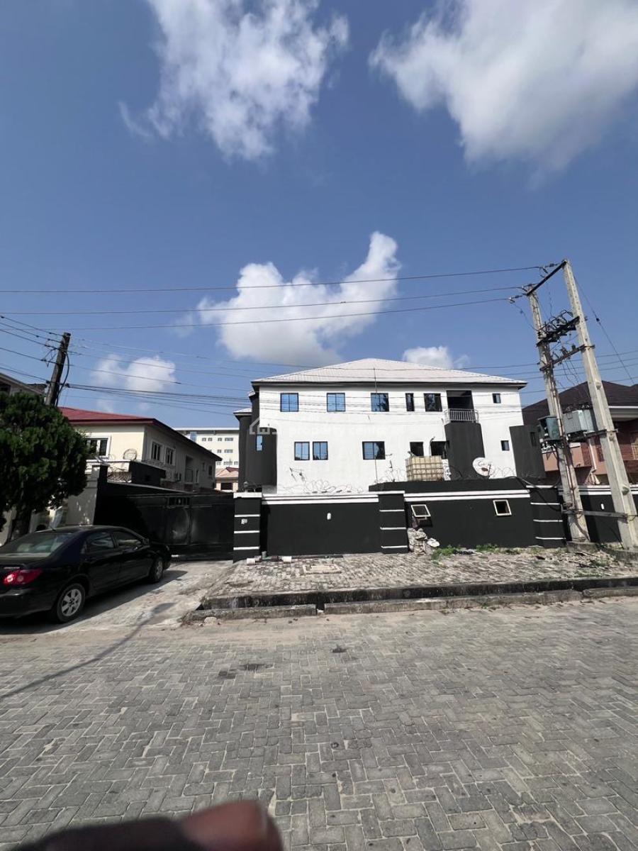 Nicely Built 2 Bedrooms Apartment, Lekki Phase 1, Lekki, Lagos, Flat / Apartment for Rent