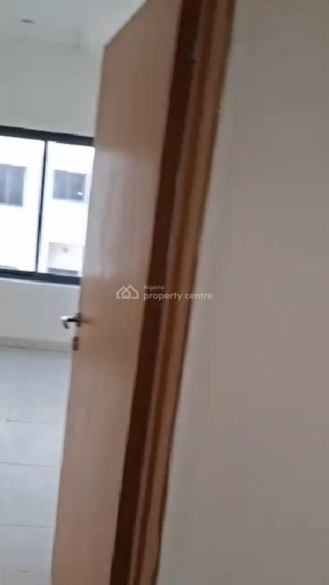 a Very Neat and Spacious 3 Bedroom Flat with Modern Amenities, Alausa Height, Alausa, Ikeja, Lagos, Flat / Apartment for Rent