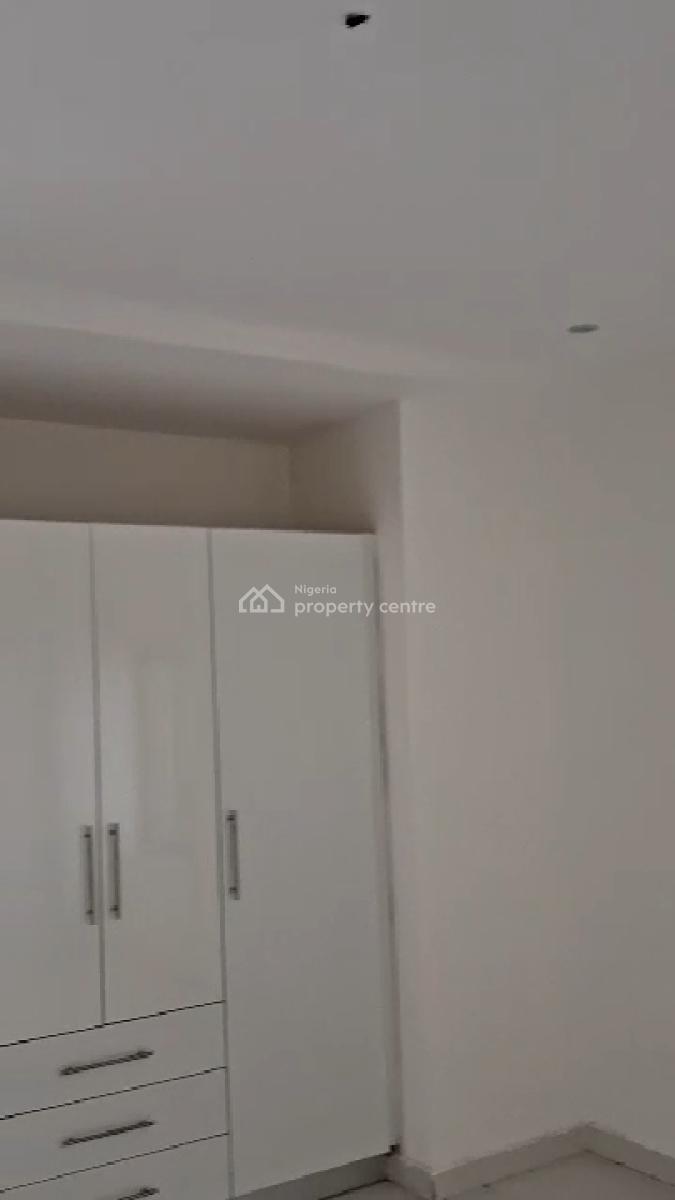 a Very Neat and Spacious 3 Bedroom Flat with Modern Amenities, Alausa Height, Alausa, Ikeja, Lagos, Flat / Apartment for Rent