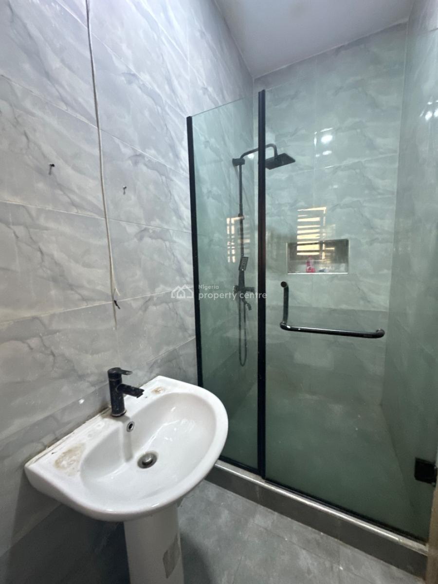 Serviced 2 Bedroom Apartment with Bq, Ajah, Lagos, Flat / Apartment for Rent