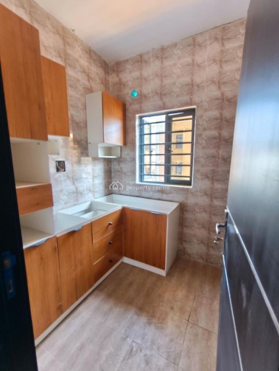 Standard and Spacious 2 Bedroom Apartment with Modern Features, Gbagada, Lagos, Flat / Apartment for Sale