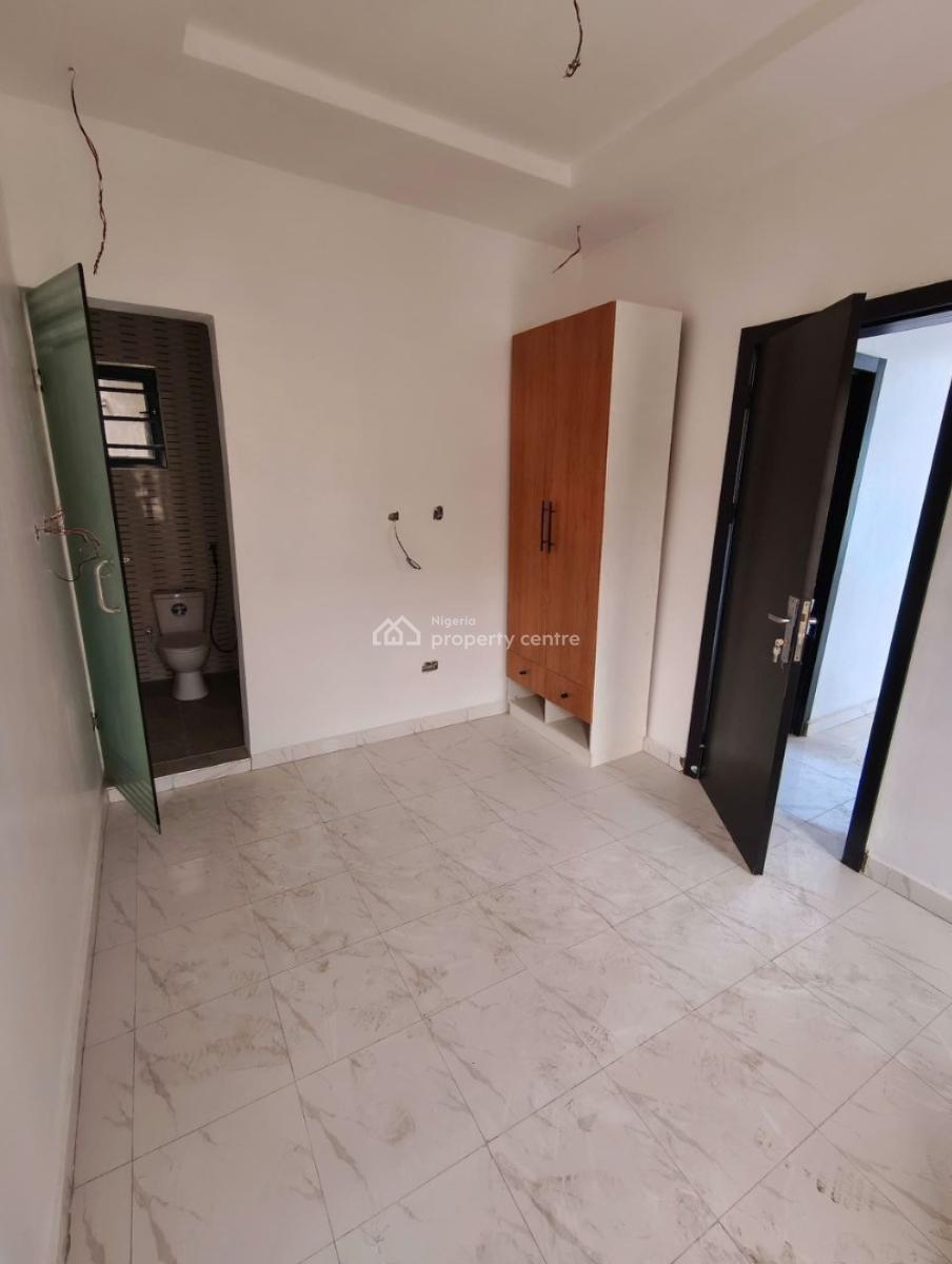 Standard and Spacious 2 Bedroom Apartment with Modern Features, Gbagada, Lagos, Flat / Apartment for Sale