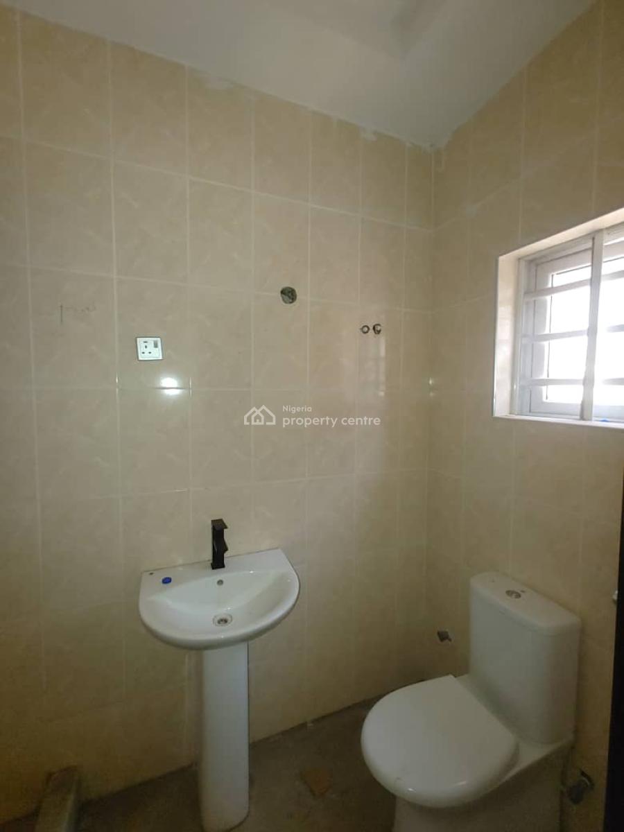 Sharp Lovely Renovated 2 Bedroom Apartment, Sangotedo, Ajah, Lagos, Flat / Apartment for Rent