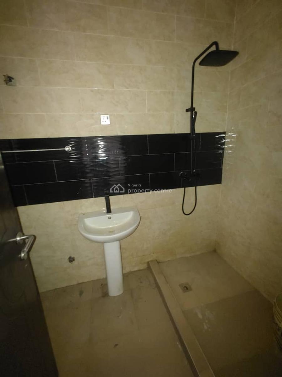 Sharp Lovely Renovated 2 Bedroom Apartment, Sangotedo, Ajah, Lagos, Flat / Apartment for Rent