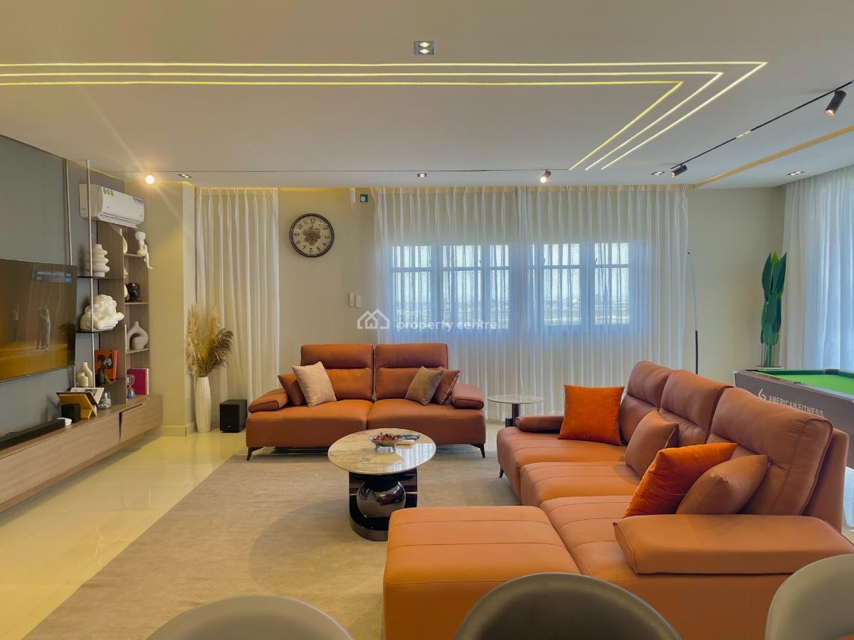 Nicely Furnished 3 Bedroom Apartment, Lekki Phase 1, Lekki, Lagos, Flat / Apartment Short Let